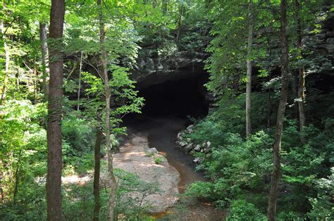 10 Coolest Caves in Alabama - Southern Trippers