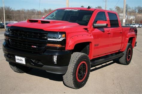 2016 CHEVROLET SILVERADO CREW CAB 1500 TUSCANY CUSTOM 4WD Red MOAB