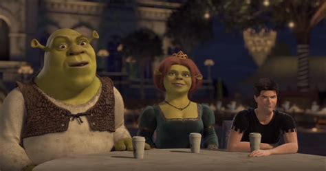 Does anyone else remember "Far Far Away Idol" featuring creepy animated Simon Cowell? : r/Shrek