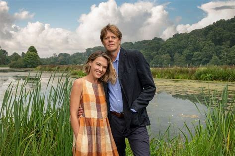 First look at spin-off of Death in Paradise with Kris Marshall and ...