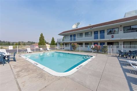 MOTEL 6 WEED - MOUNT SHASTA - Updated 2020 Prices, Reviews, and Photos ...