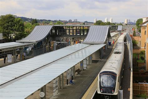 Abbey Wood Station (Crossrail) London (UK) | VMZINC India