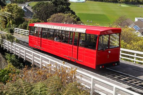 Wellington Cable Car: Fun Ride to the Beautiful Botanical Gardens