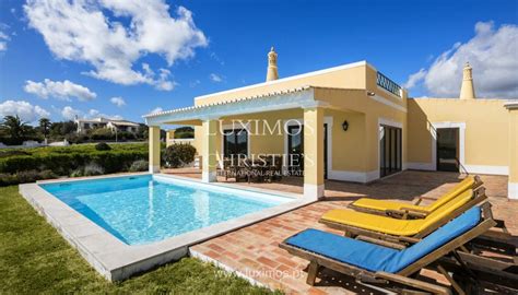 Villa for sale with pool, near the beach, Lagos, Algarve, Portugal