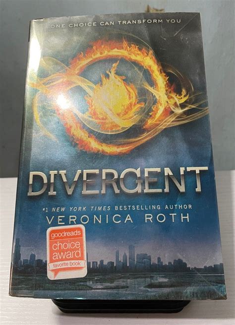 Veronica Roth: Divergent on Carousell