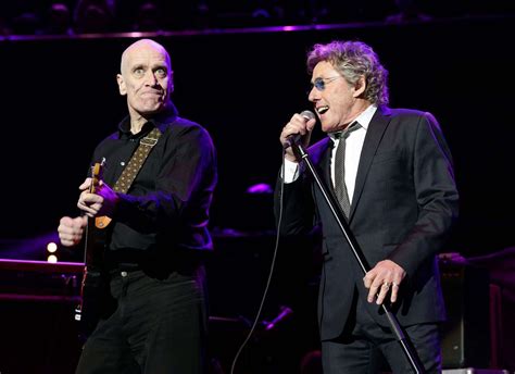 Roger Daltrey and Jimmy Page lead tributes to Dr Feelgood’s Wilko Johnson