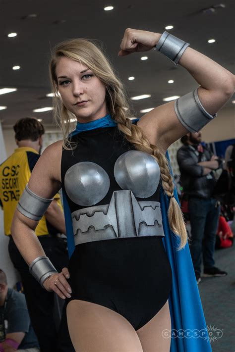 Comic-Con 2020: The Coolest Marvel Cosplay From Comic-Con 2018 - GameSpot