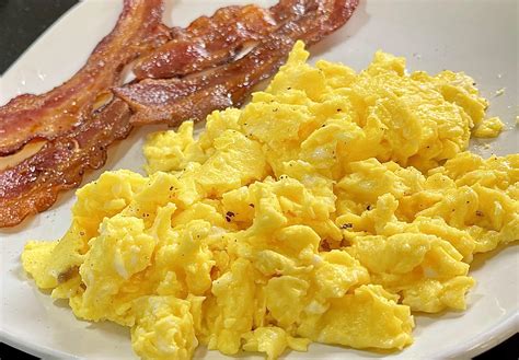 Just Scrambled Eggs & Bacon : r/BreakfastFood