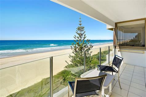 3 Bedroom Holiday Apartments Gold Coast | Dorchester on the Beach