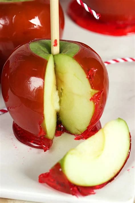 Super EASY Candy Apple Recipe - The Suburban Soapbox