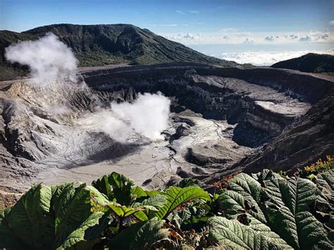 Costa Rica 101: Visiting Poás Volcano National Park