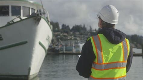 Worker Safety Gear Looking Boat Stock Footage Video (100% Royalty-free) 1095712479 | Shutterstock