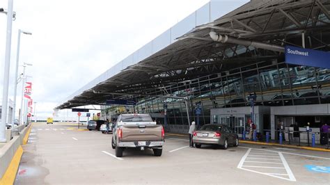 Parking At St Louis Airport Terminal 2 | IUCN Water