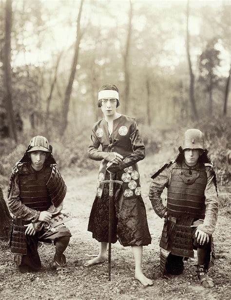 Japan Dancer, 1920s Photograph by Granger