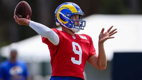 Matthew Stafford injury update: Rams QB downplays 'irritating' elbow ...