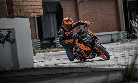 2024 KTM 390 Duke Unveiled