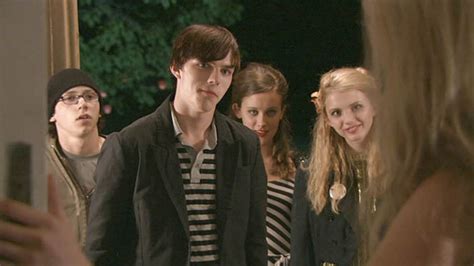 Skins (2007)