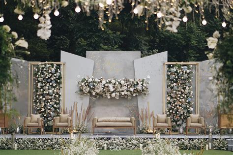 17 Inspirasi Desain dan Dekorasi Pelaminan Bergaya Modern untuk Pengantin Kekinian - Bridestory Blog