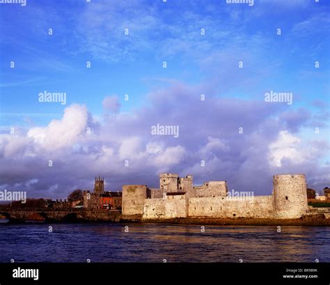 King John's Castle, Co. Limerick Stock Photo - Alamy