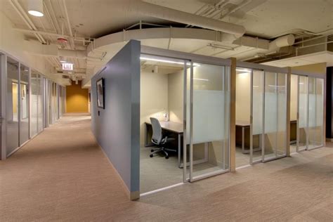 Advantages of Installing Glass Cubicle in Offices | New Town Glass