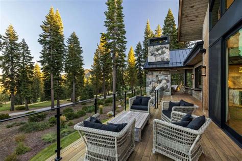 Cabin Charm Meets Alpine Luxury in Lake Tahoe Mansion