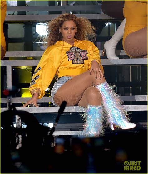 Beyonce's Coachella Performance Photos - See Her Fierce Looks!: Photo ...