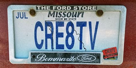 Divinebunbun's Rugged Rural Missouri: Mo' License Plates