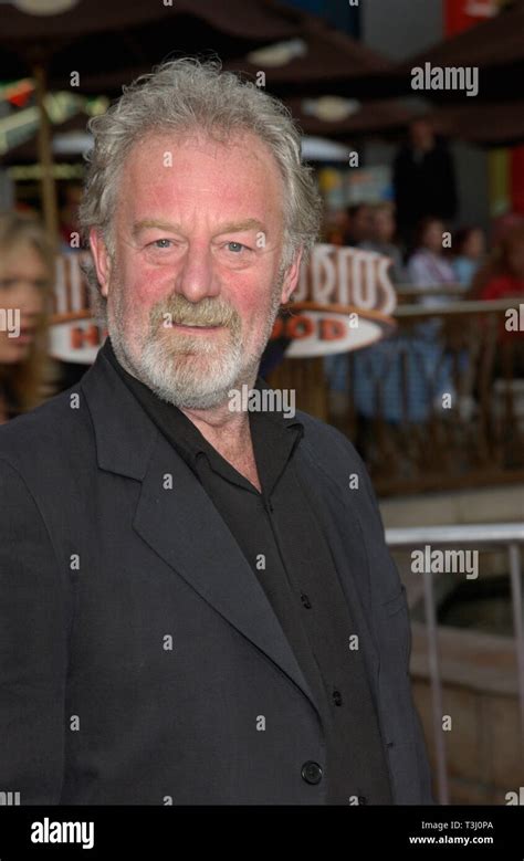 LOS ANGELES, CA. April 17, 2002: Actor BERNARD HILL at the world ...