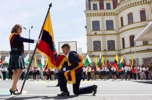 Este año el juramento a la Bandera será de forma virtual | El Diario Ecuador