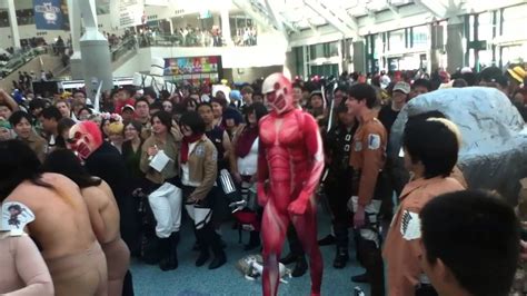 AOT Colossal Titan Cosplay is Everywhere