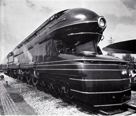 PRR S1 6100. NY Worlds Fair 1939-40. Shell designed by Raymond Loewy. Dieselpunk, Raymond Loewy ...