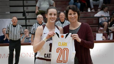 Dowling Catholic's Caitlin Clark | 2020 IGHSAU Girls Basketball - YouTube