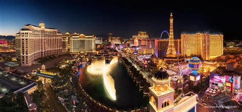 Las Vegas Strip at the Cosmopolitan - Jim Tarpo Photography