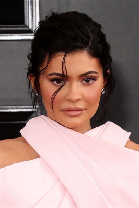 Kylie Jenner – 2019 Grammy Awards in Los Angeles – Fashion Style