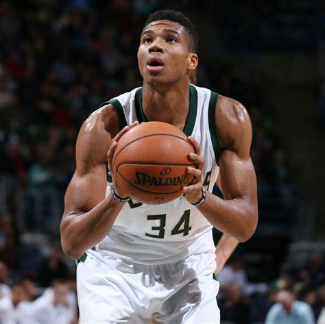 Giannis Antetokounmpo. | Basketball photography, Basketball pictures, Nba basketball art