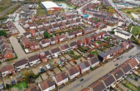 UK weather: Seven flood warnings remain in place around Doncaster ...