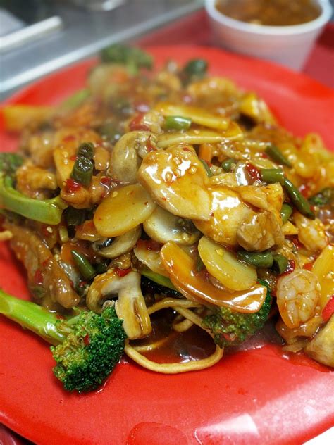 House special pan fried noodles – New Kahala