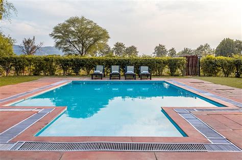 Which ranthambore resorts have a swimming pool? - Tigermachan - Medium