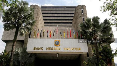 Malaysia central bank signals patience on rates to aid recovery | KLSE ...