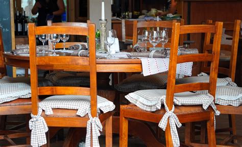 Dining Table Chairs - Free photo on Pixabay
