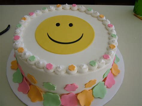 Happy Face Cake | Buttercream with fondant happy face/flower… | Valerie ...