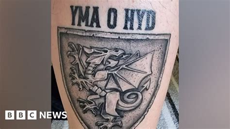 Yma o Hyd: Welsh World Cup anthem seeing rise in tattoos - BBC News