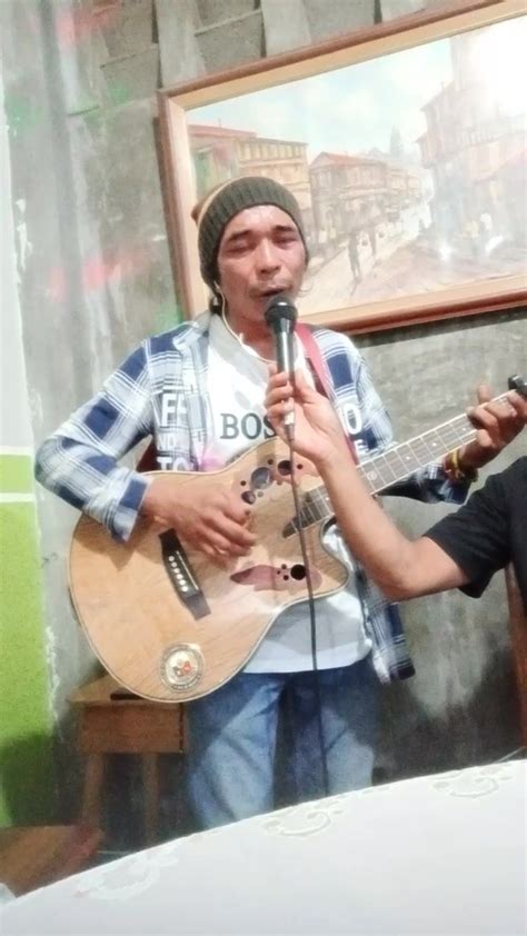 Pasko Ang Damdamin - Freddie Aguilar (acoustic cover by JOSUE BANGGAT) | By Christopher Lagazo