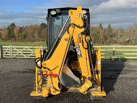 JCB 1CXT-HF Tracked Backhoe Loader For Sale - Dewhurst Agricultural