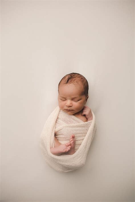 Orlando Newborn Photographer | Simplicity