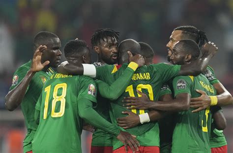 8 killed as deadly stampede overshadows Cameroon's AFCON progress | Daily Sabah