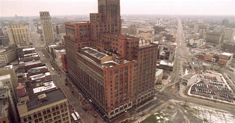 History of the Detroit Hudson's site: A time line of events