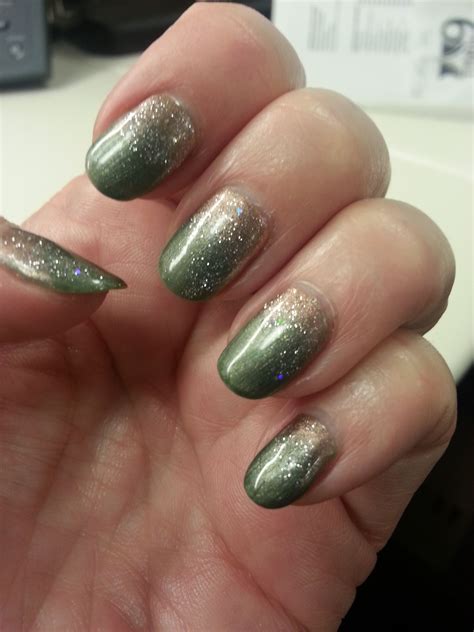 NAILS - Love the green and gold | Green and gold, Nails, My style