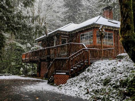 Creekside Cabin Retreat in Rhododendron, Oregon