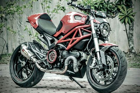 A Custom Ducati Monster 796 project | Ducati monster, Ducati monster custom, Ducati